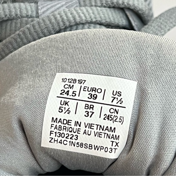 ASICS EUC - Picture 13 of 15